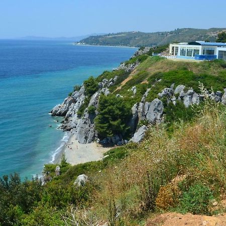 Comfortable Apartment Near The Central Beach Nea Skioni Exteriör bild