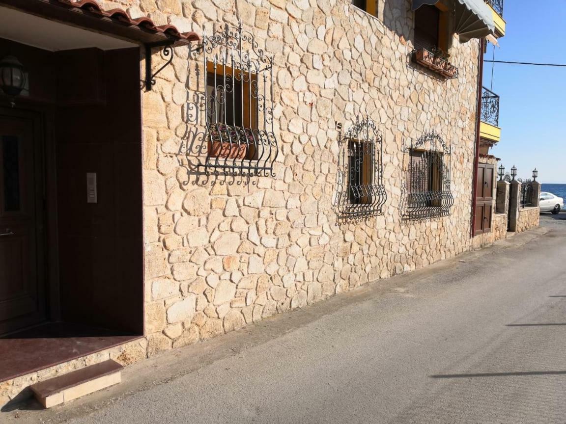 Comfortable Apartment Near The Central Beach Nea Skioni Exteriör bild