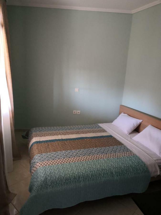 Comfortable Apartment Near The Central Beach Nea Skioni Exteriör bild
