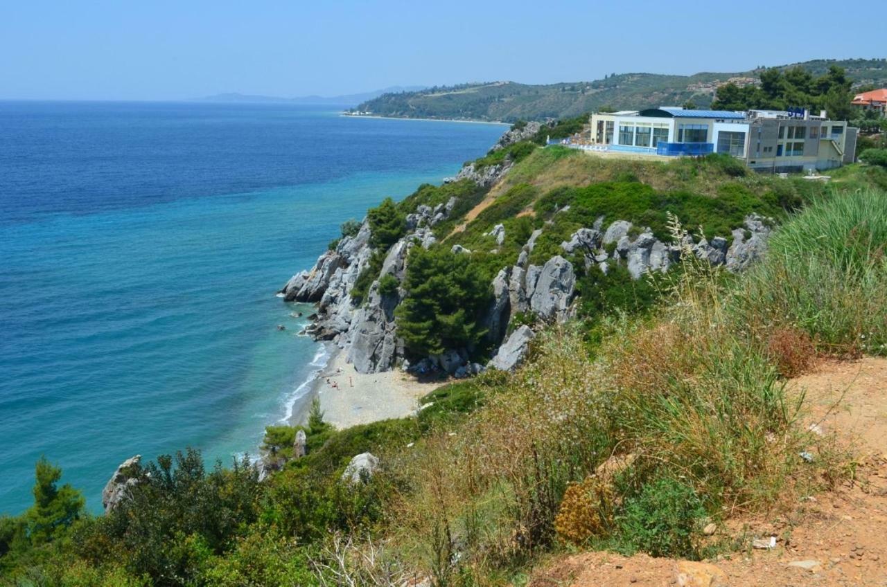 Comfortable Apartment Near The Central Beach Nea Skioni Exteriör bild